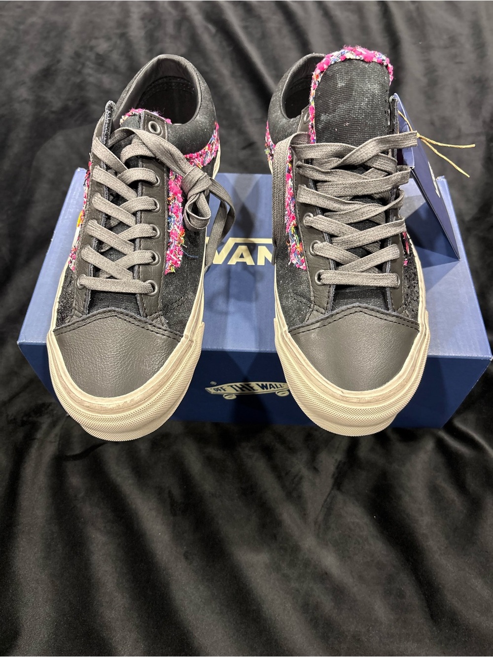 Vans Black Souvenir Pack Black And Pink Distressed - Picture 3 of 6